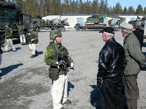 Mika förklarar
